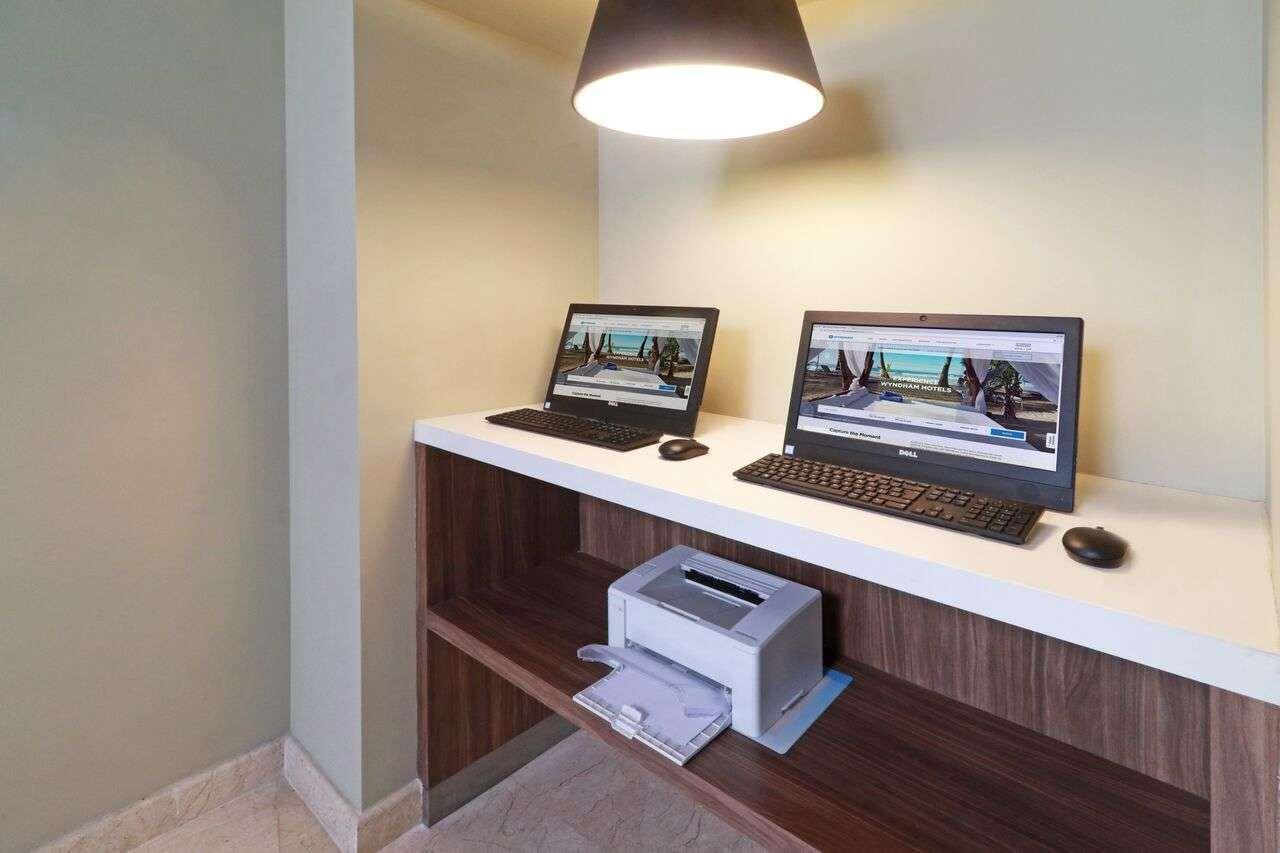 Wyndham Garden Monterrey Valle Real 외부 사진