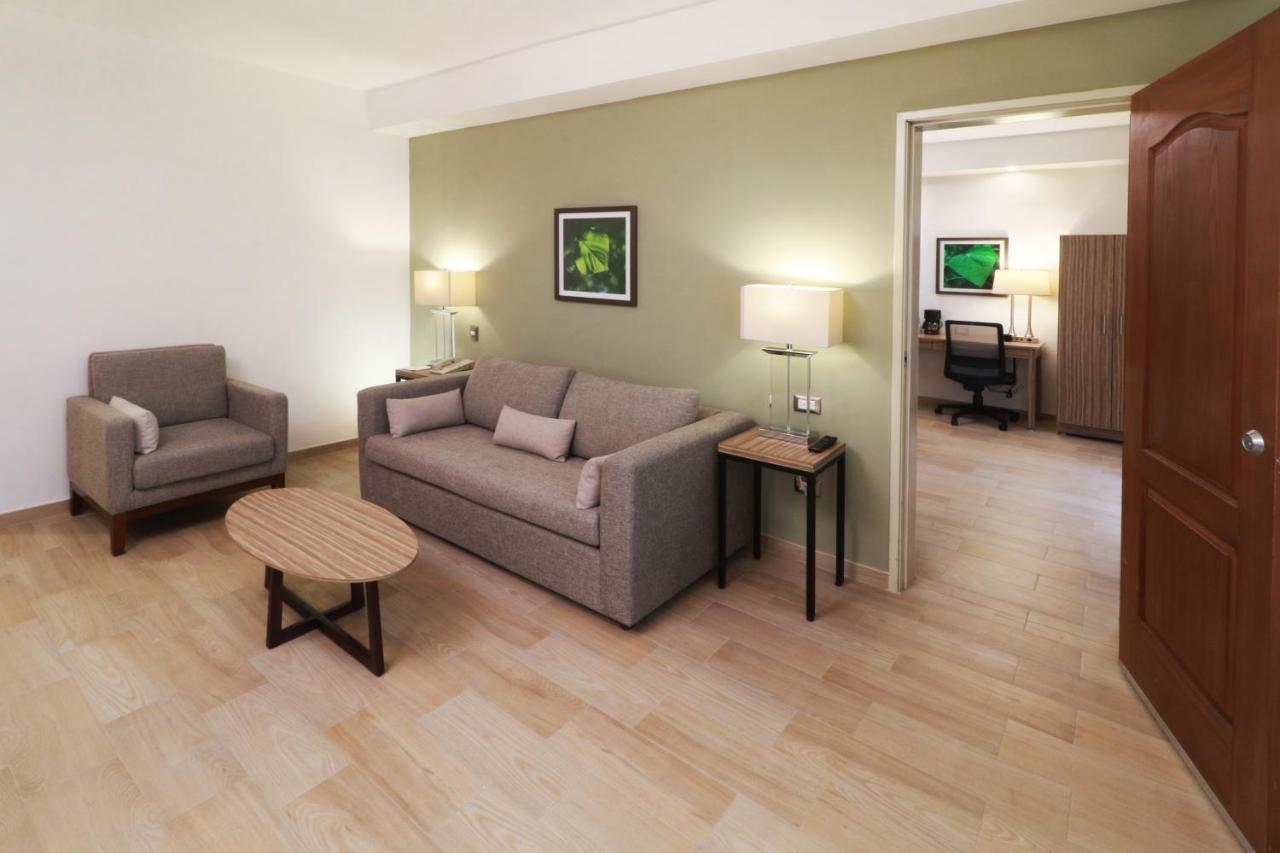 Wyndham Garden Monterrey Valle Real 외부 사진