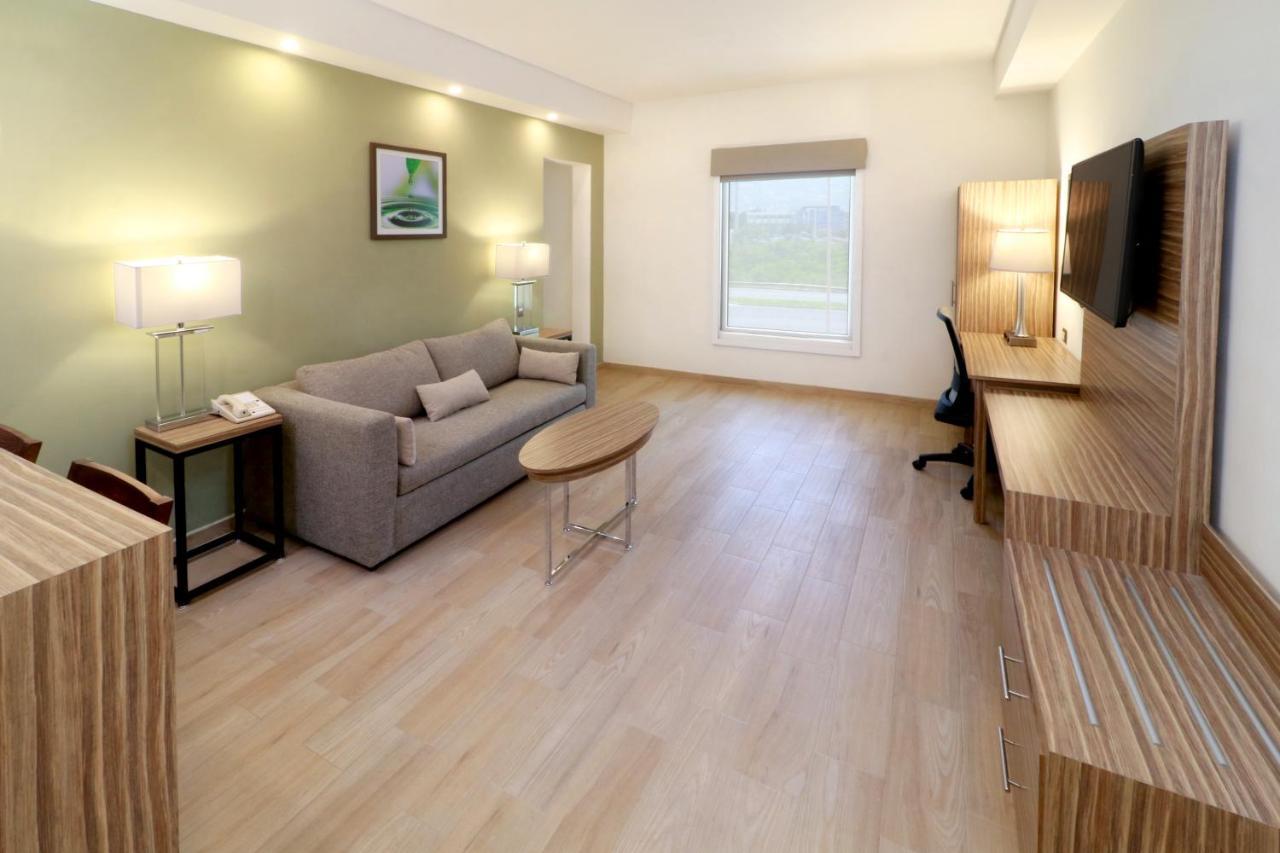 Wyndham Garden Monterrey Valle Real 외부 사진