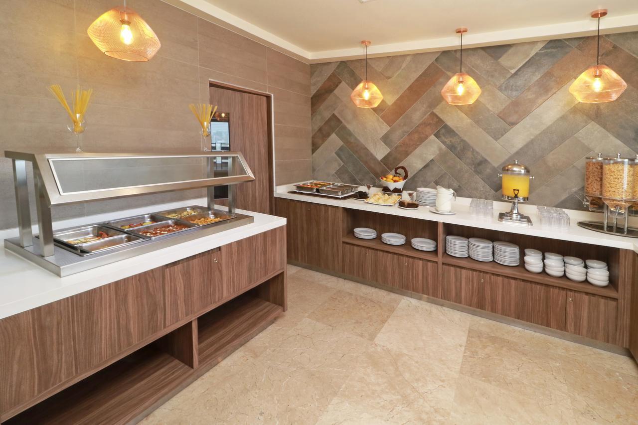Wyndham Garden Monterrey Valle Real 외부 사진