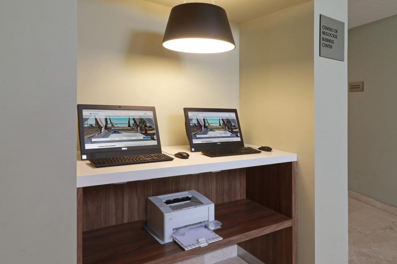 Wyndham Garden Monterrey Valle Real 외부 사진